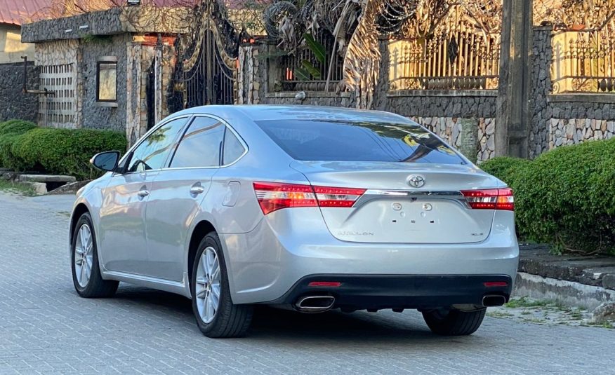 Toyota Avalon